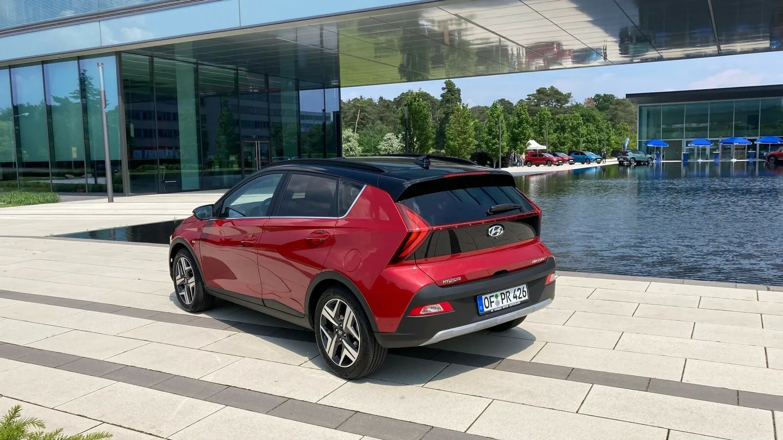 Auch am Heck haben die Hyundai-Designer des Bayon eigenständige Linien gezaubert.