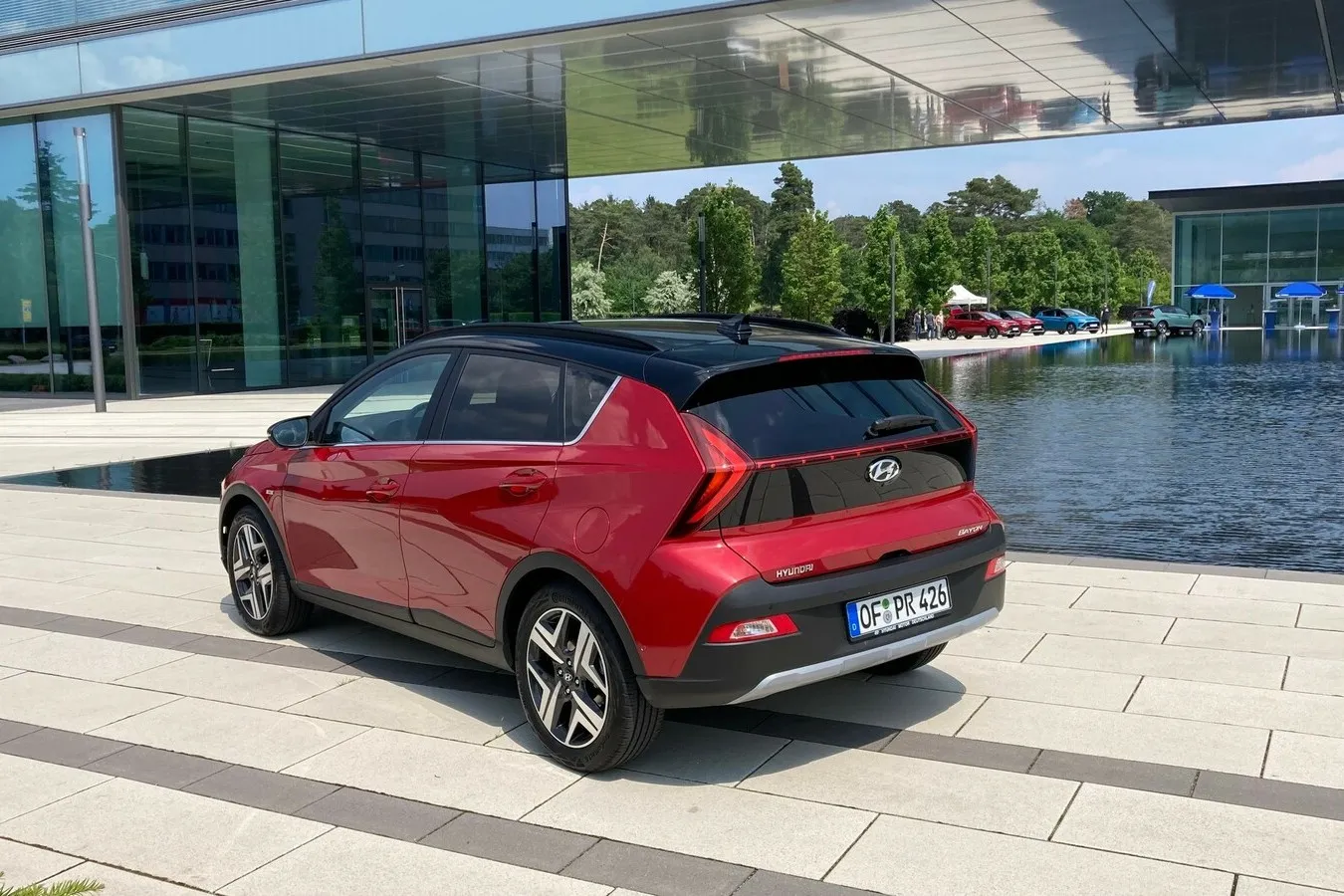 Auch am Heck haben die Hyundai-Designer des Bayon eigenständige Linien gezaubert.