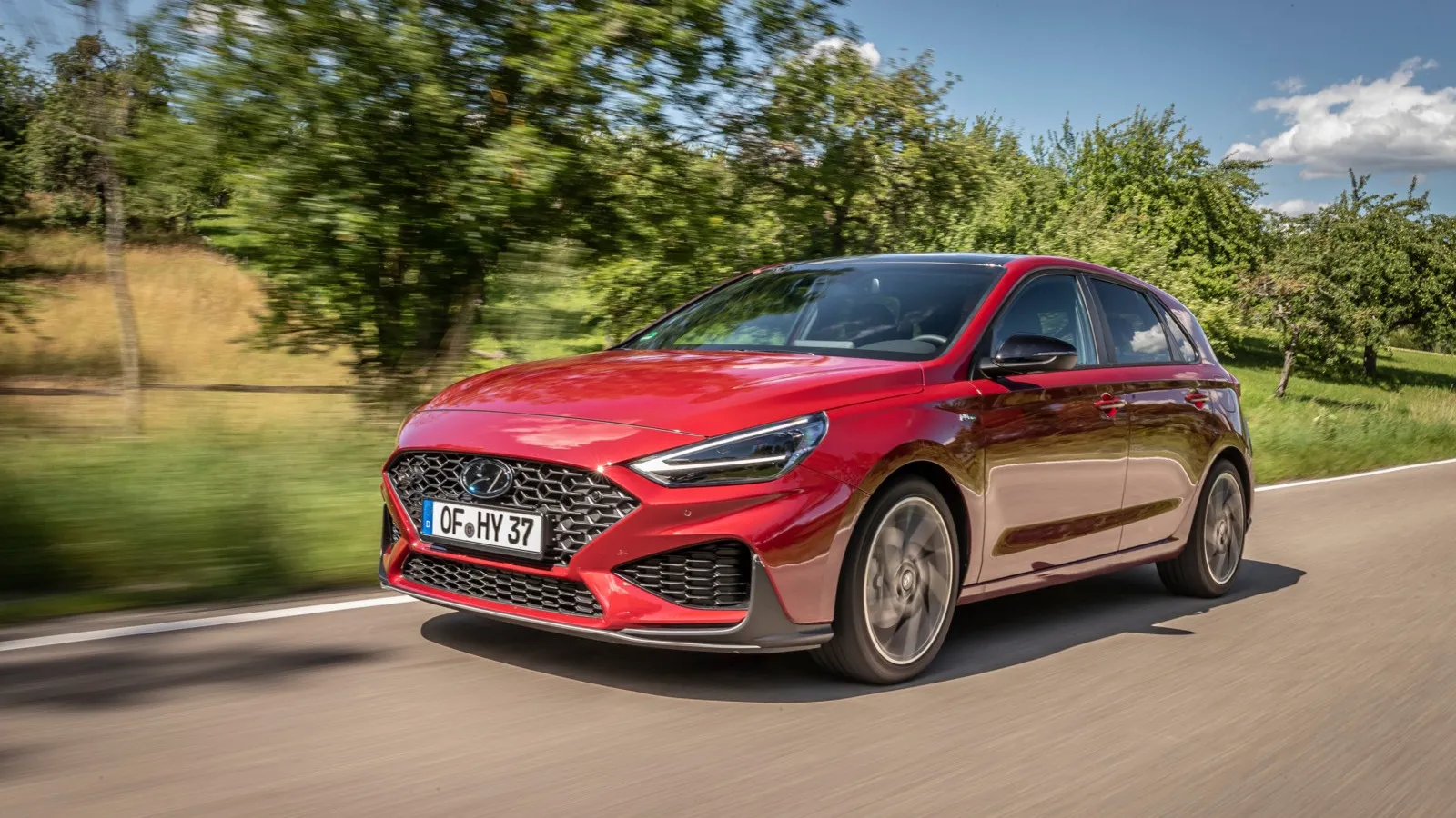 Hyundai i30 T-GDI 48V Hybrid: Mit Gesamtwartungskosten von 1.685 Euro ist das kompakte Hyundai-Steilheck im Betrachtungszeitraum 115 Euro kostengünstiger als das vergleichbare SUV Tucson 1.6 T-GDI 48V-Hybrid.