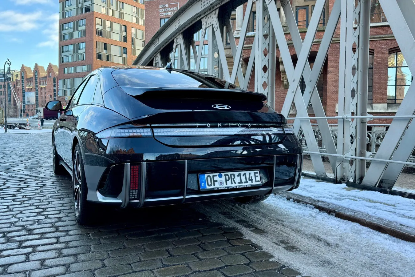 Gewisse Anleihen an das Heck eines deutschen Sportwagen-Klassikers: das Heck des Hyundai Ioniq 6,