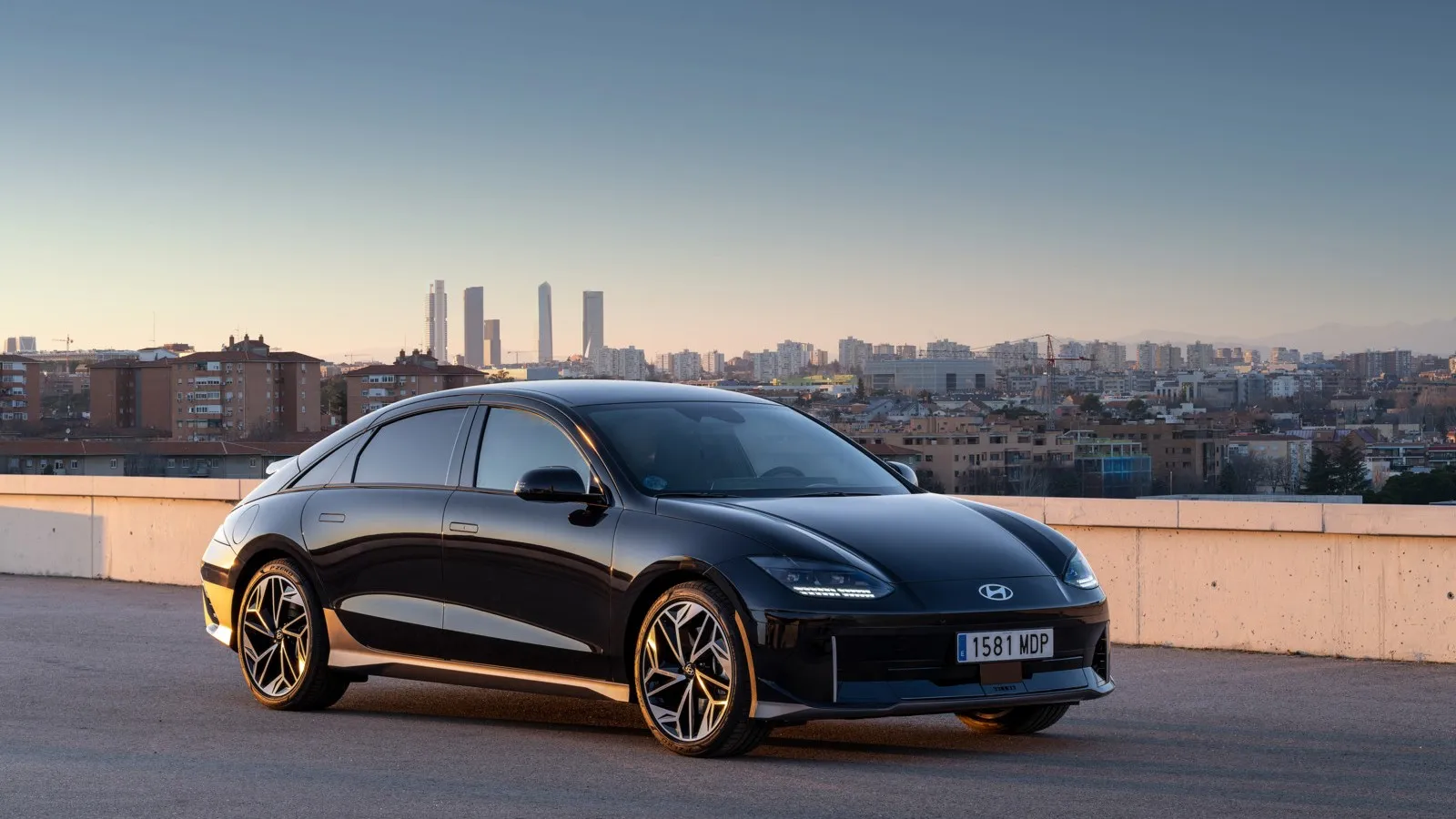 Platz 10 mit 48,0 Prozent Händlereinkaufswert: der Hyundai Ioniq 6 AWD Techniq.