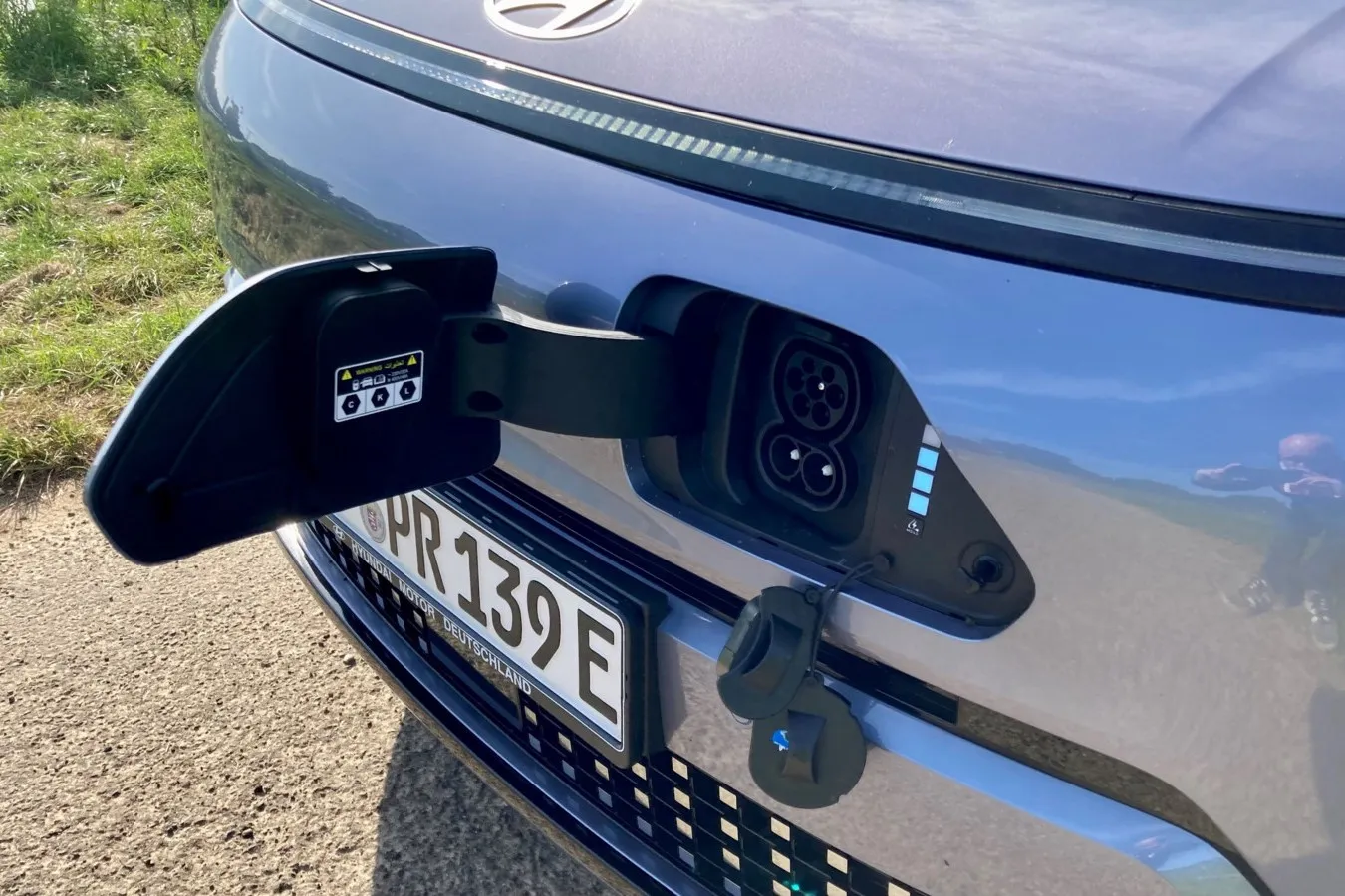 102 kW Ladeleistung an der Schnellladesäule sind heute kein Ruhmesblatt mehr. Das kann Hyundai – Stichwort Ioniq – besser.