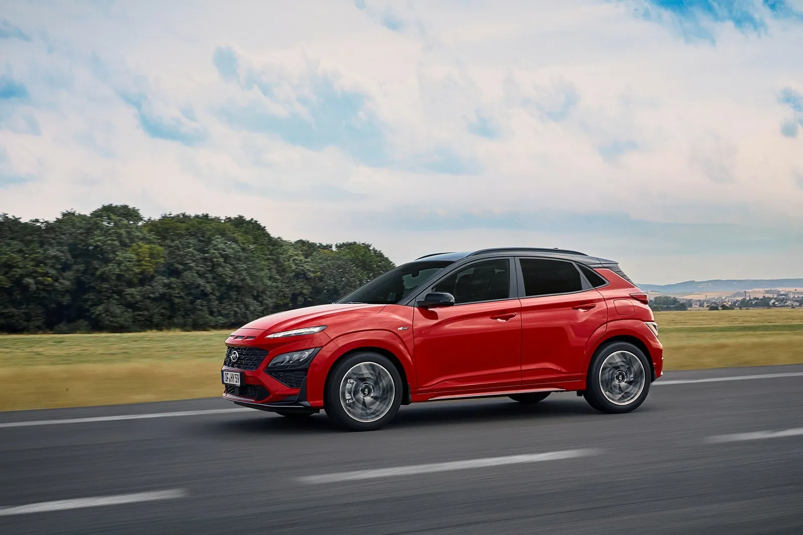 Damit liegt der Benziner 1.0 T-GDI mit 120 PS mit rund 1.130 Euro nur knapp 50 Euro über dem Niveau des Elektro-SUVs.