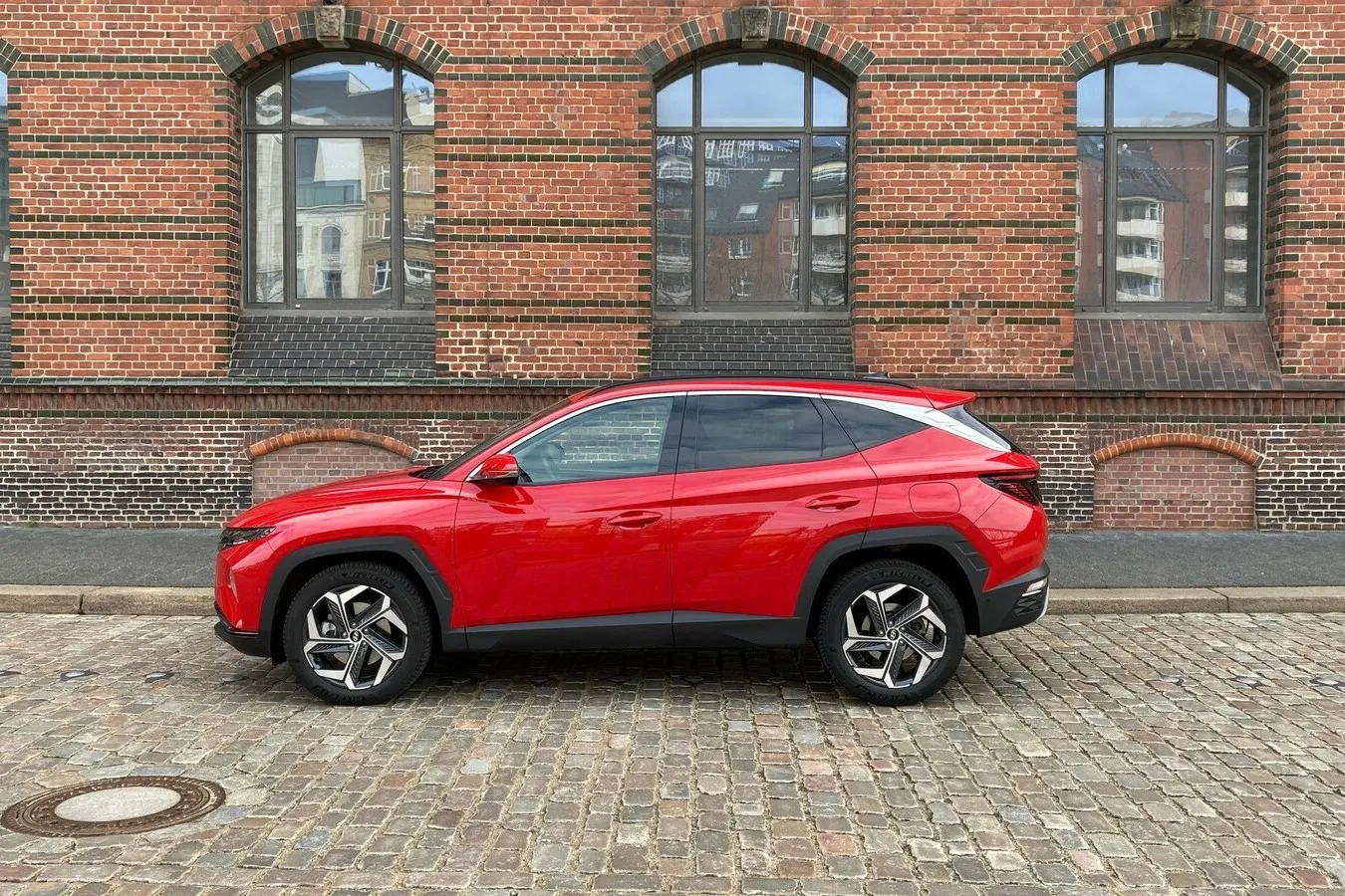 Auch die Seitenlinie des Hyundai Tucson zeigt eigenen Stil.