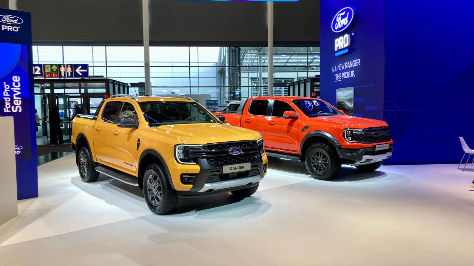 … auf dem neuen Ford Ranger, der in Hannover ebenfalls zu sehen war. Und das auch gleich in der Lifestyle-Variante Raptor (rechts).