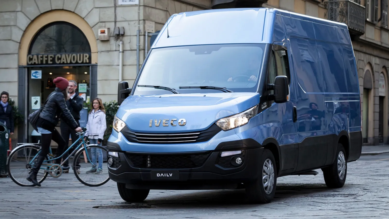 Iveco bringt einen elektrischen Daily mit nach Hannover, im Bild die konventionelle Diesel-Version.