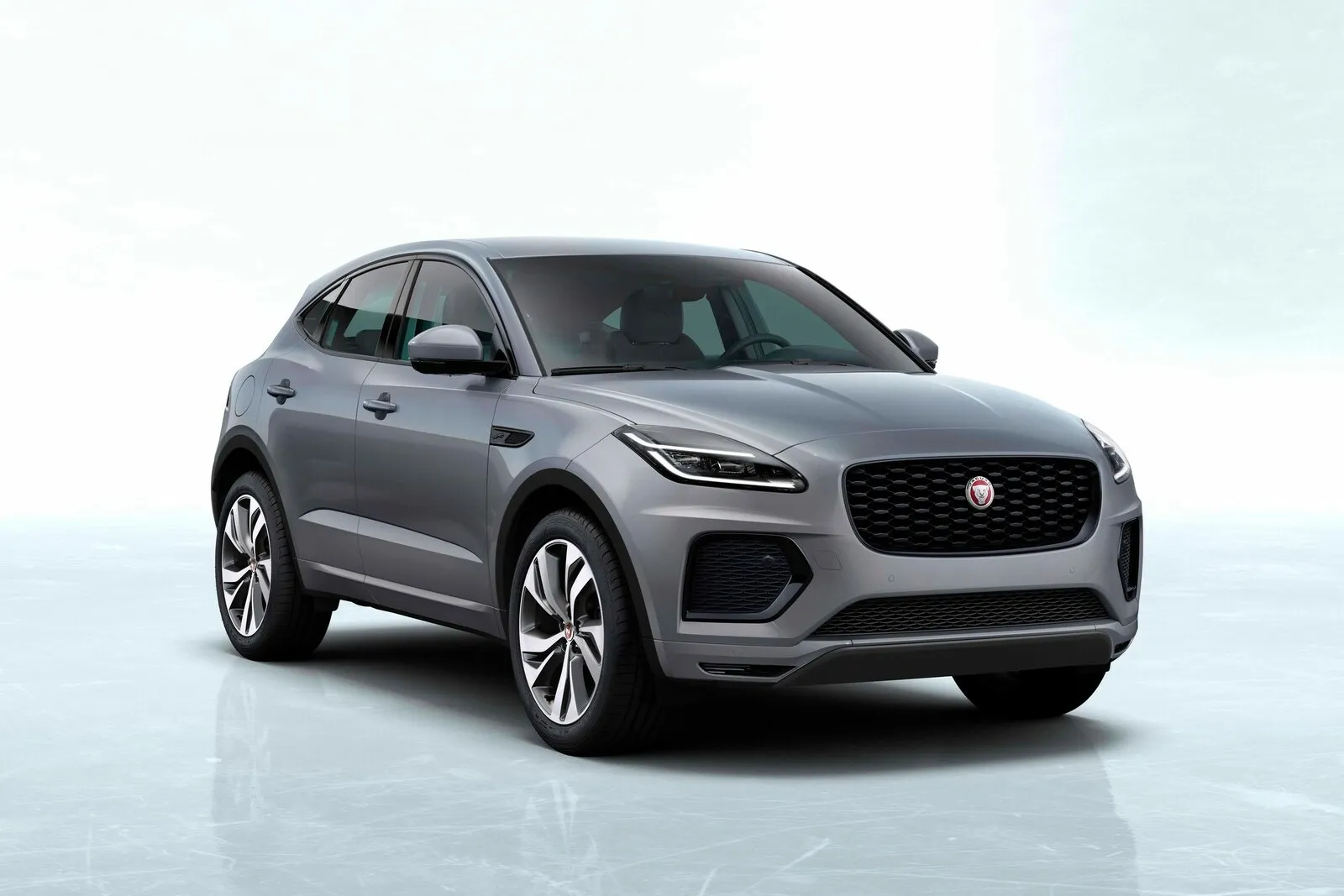 Platz 1 mit 51,1 Prozent Händlereinkaufswert: der Jaguar E-Pace P200 AWD.
