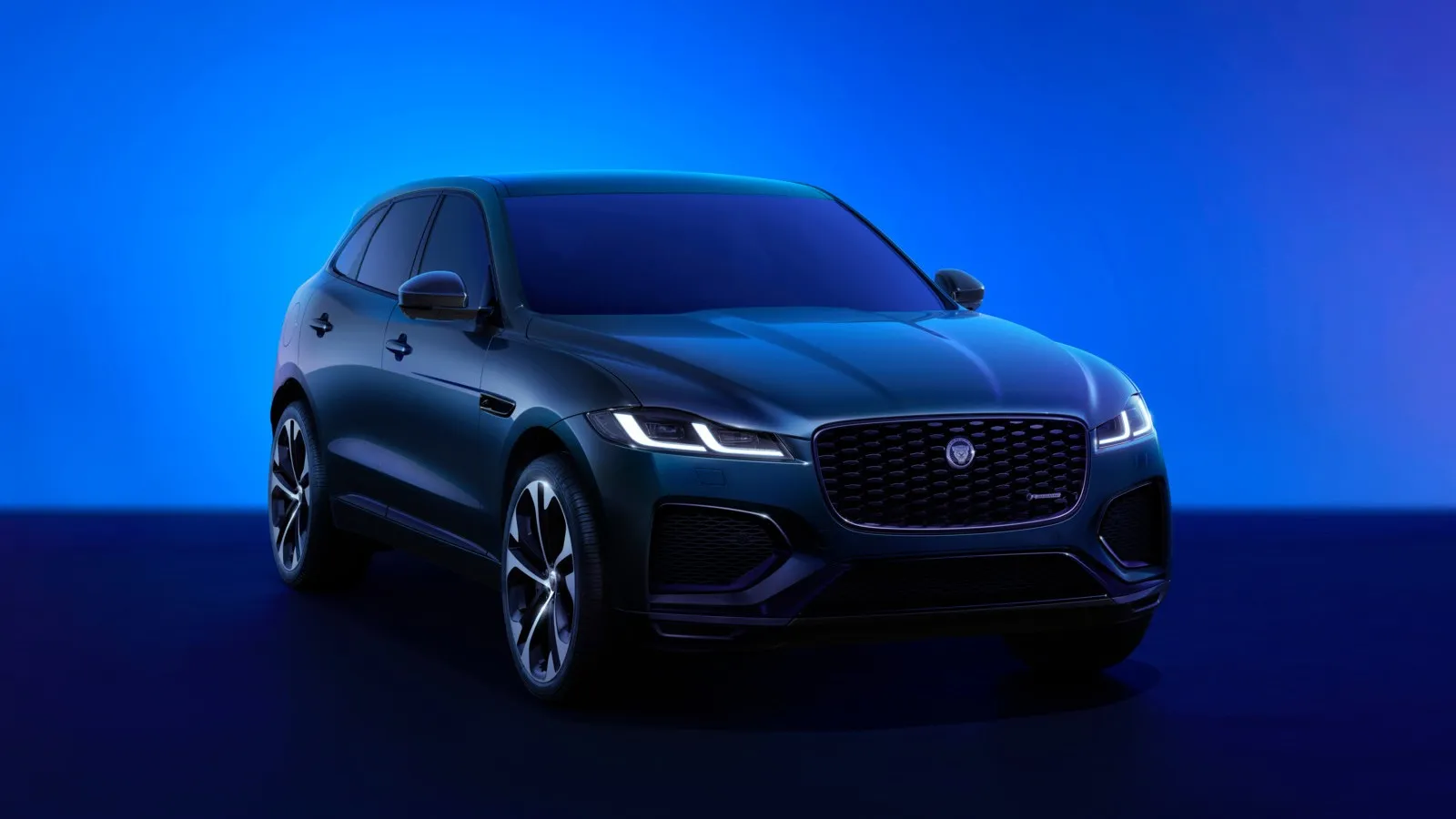 Jaguar F-Pace D200 AWD: Beim 204 PS starken Jaguar F-Pace D200 AWD mit „Jaguar Care“-Paket werden insgesamt 3.395 Euro Wartungskosten.