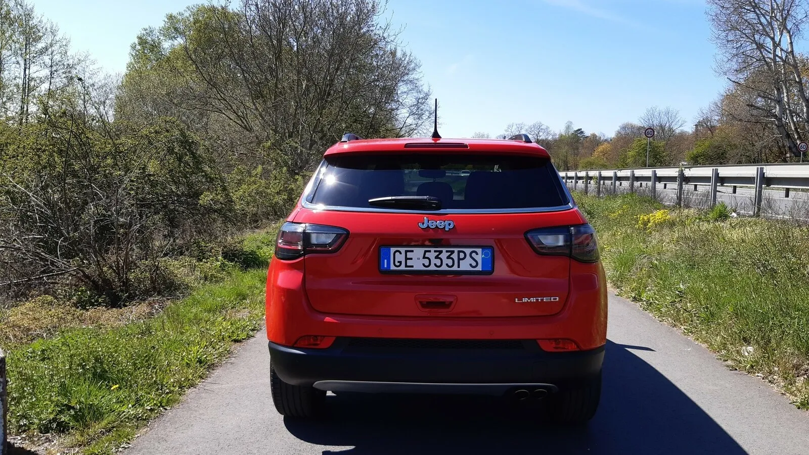 Neue Heckleuchten-Signatur für den Jeep Compass.