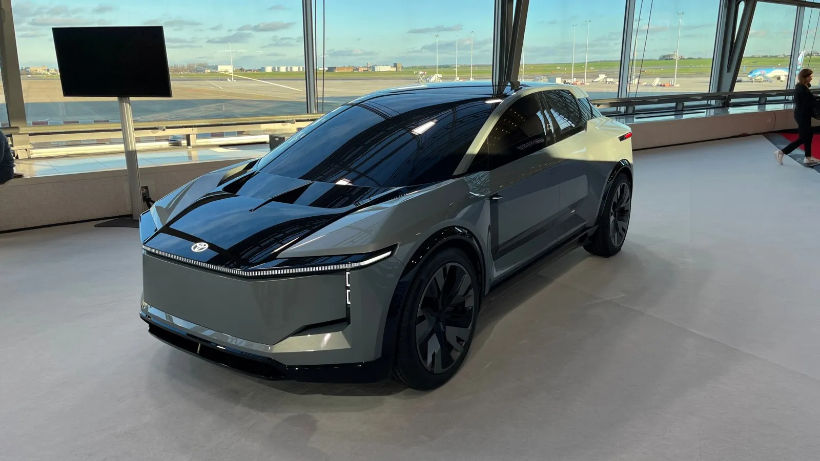 Für Europa eine Premiere: Die Technik- und Designstudie FT-3e Concept.
