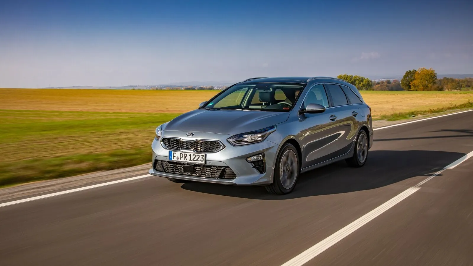 Mit rund 1.400 Euro Wartungs- und Verschleißteilkosten liegt der Kia Ceed SW 1.6 CRDi Mildhybrid mit 136 PS praktisch gleichauf mit dem Renault.