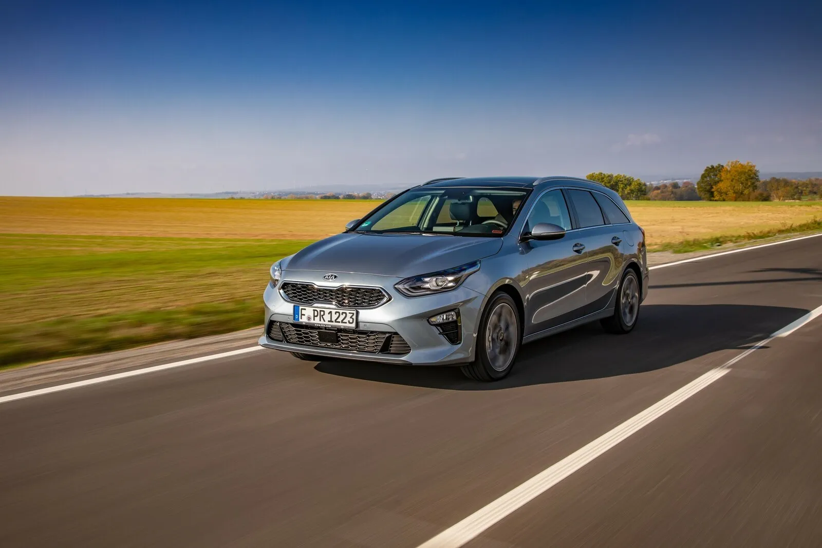 Mit rund 1.400 Euro Wartungs- und Verschleißteilkosten liegt der Kia Ceed SW 1.6 CRDi Mildhybrid mit 136 PS praktisch gleichauf mit dem Renault.