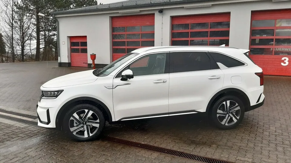 2,82 Meter Raum zwischen den Achsen sorgen für üppige Platzverhältnisse im Kia Sorento Plug-in-Hybrid.