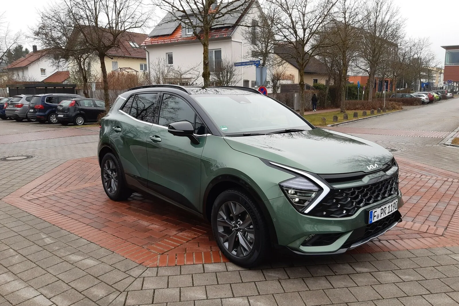 LED-Scheinwerfer sind beim Kia Sportage serienmäßig.