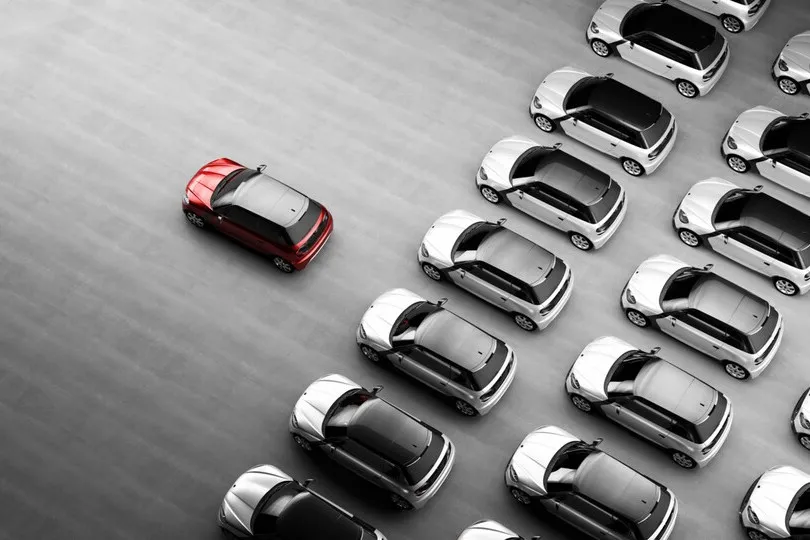 Kompakte Elektroautos sollen durch die neue M1E‑Klasse günstiger und attraktiver werden.