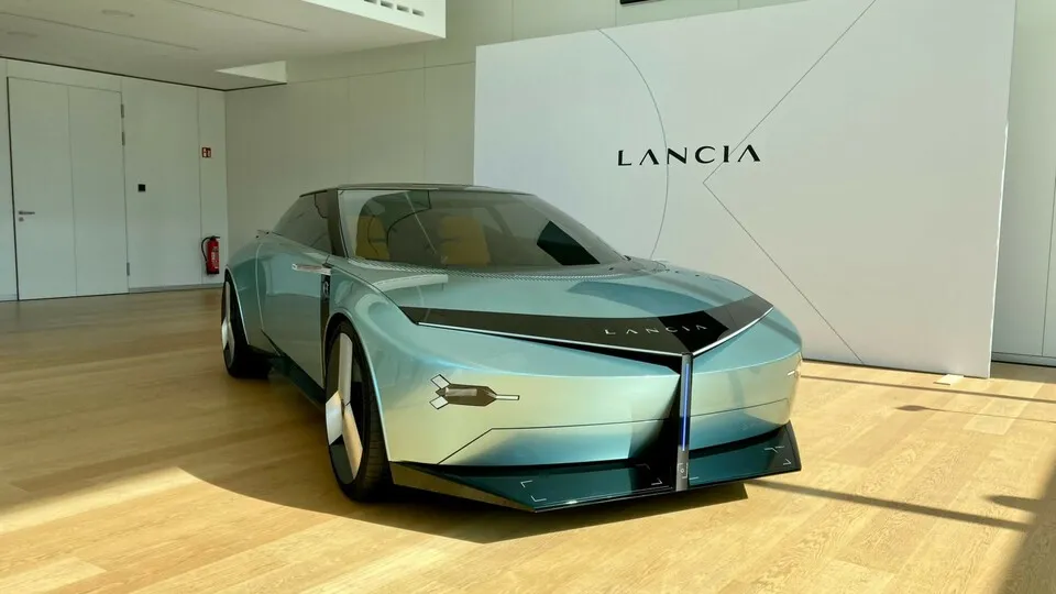 Mit dem Konzept Pu+Ra HPE gibt Stellantis einen Ausblick in die Lancia-Zukunft.