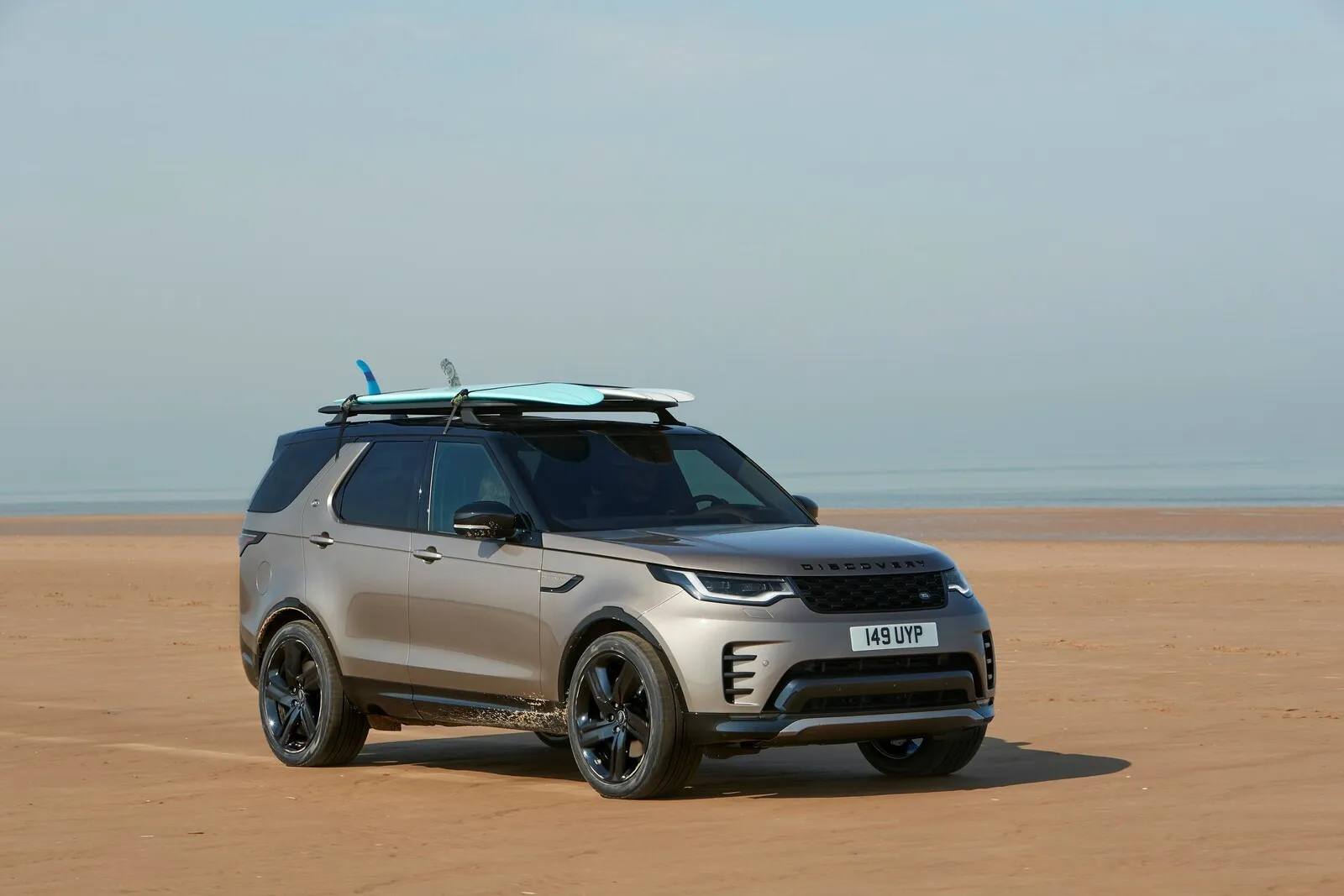 Land Rover Discovery D300 S AWD: 94 oder 87 Cent je Kilometer bei 36 oder 48 Monaten Haltedauer.