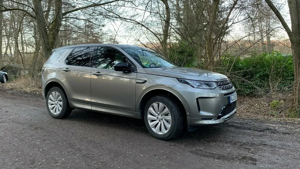 Der Land Rover Discovery Sport ist mit Kabelanschluss zu haben