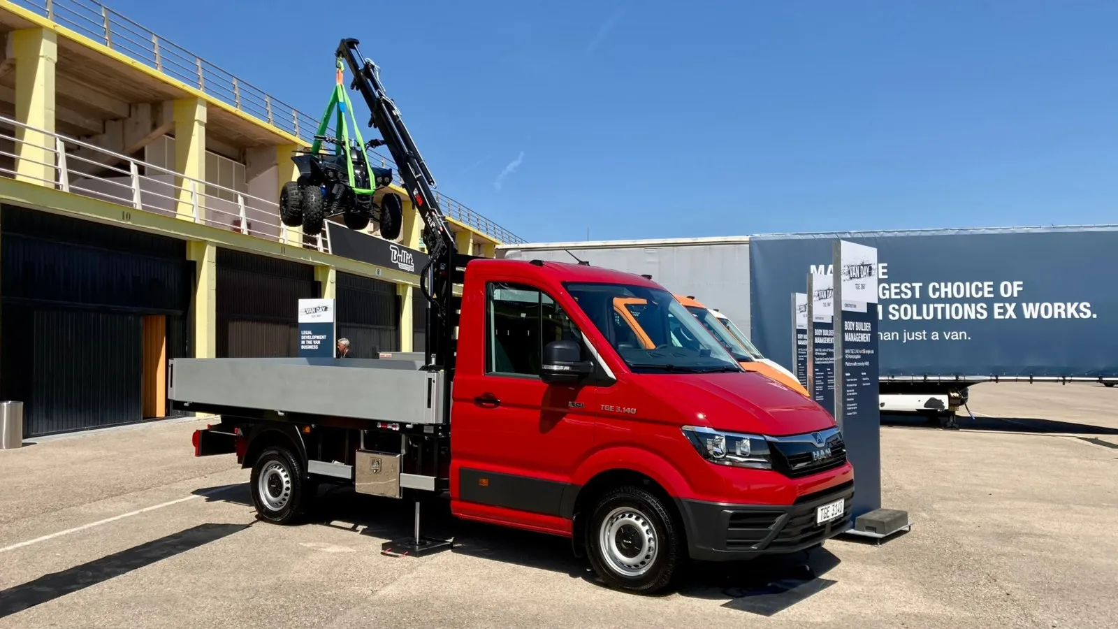 So lässt sich der Transporter ab Werk auch als Pritsche ordern.