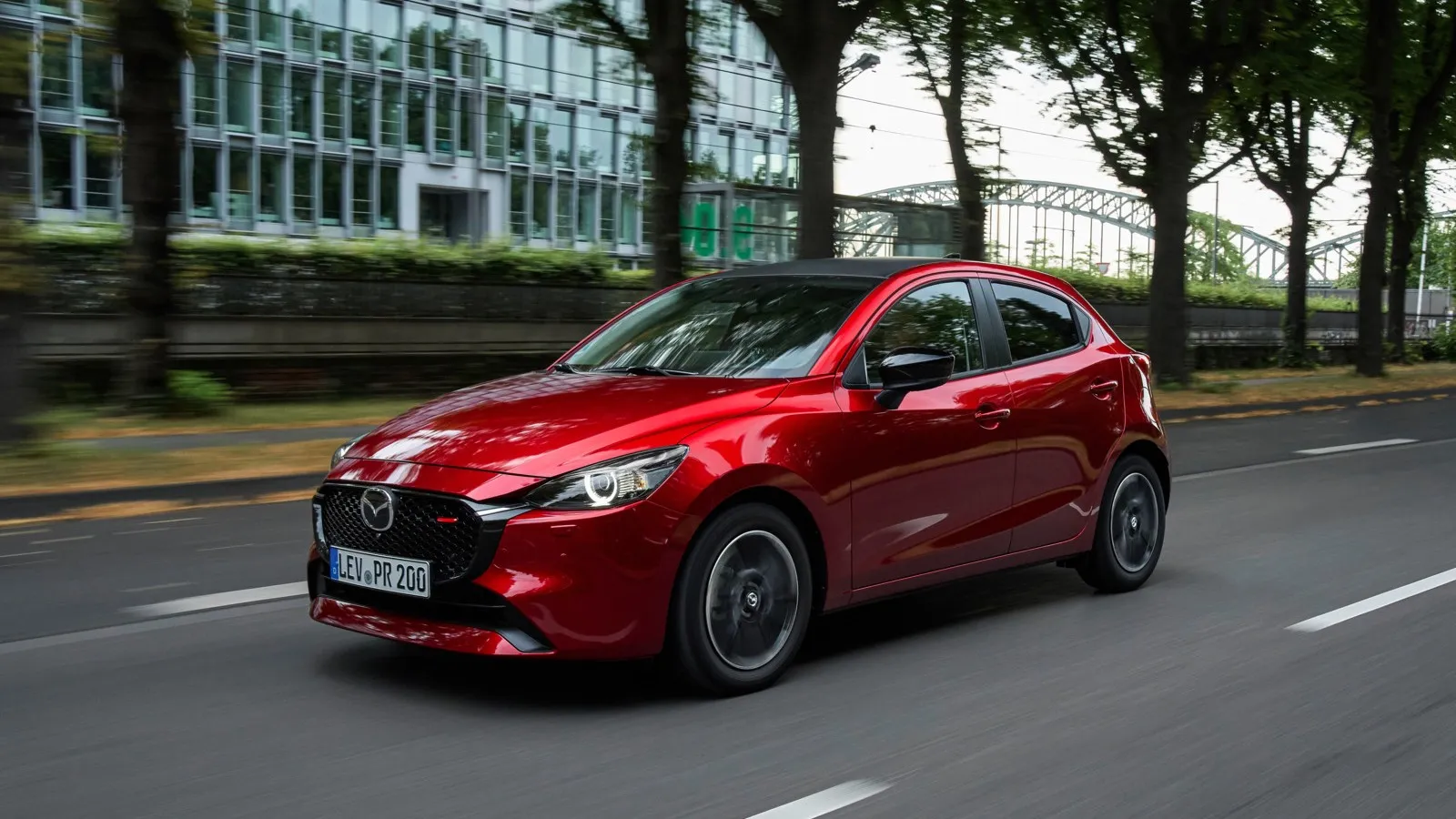 Mazda 2 e-Skyactiv G 115 M Hybrid Exclusive-Line: 41 oder 39 Cent Betriebskosten je Kilometer bei 36 oder 48 Monaten Haltedauer.