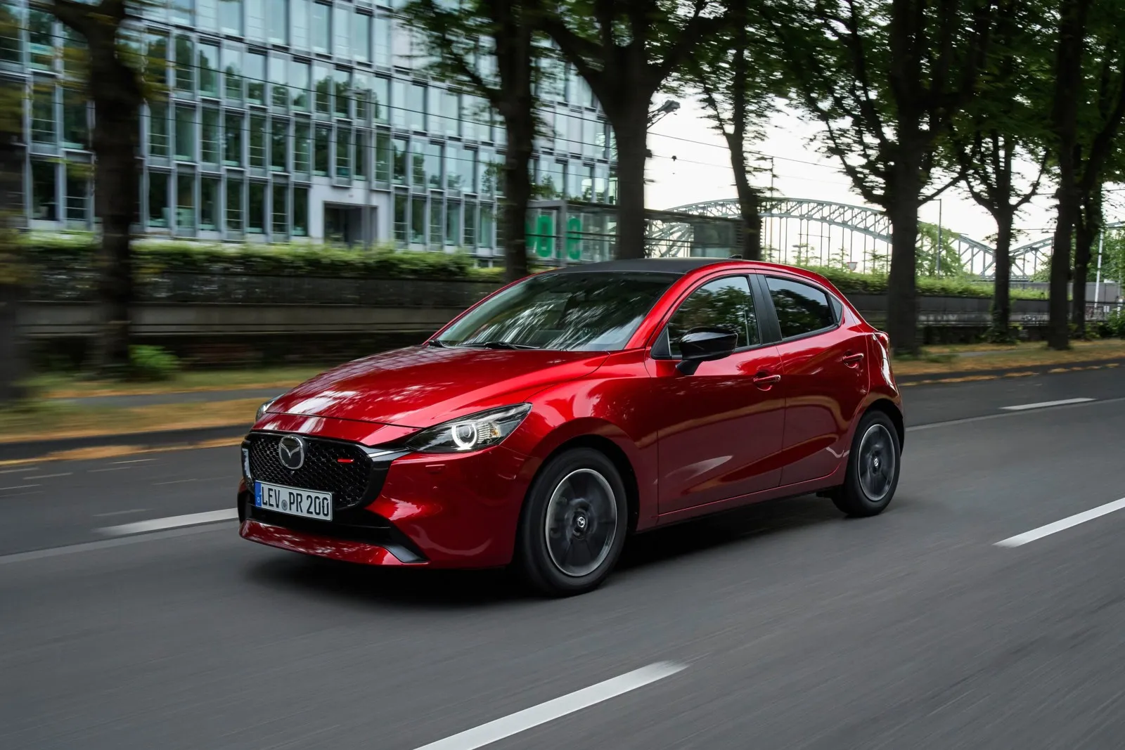 Mazda 2 e-Skyactiv G 115 M Hybrid Exclusive-Line: 41 oder 39 Cent Betriebskosten je Kilometer bei 36 oder 48 Monaten Haltedauer.