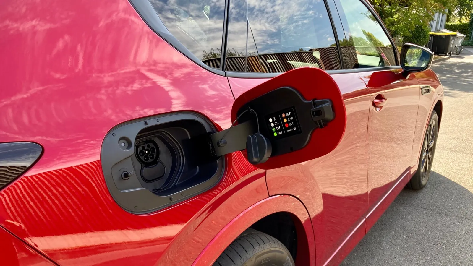 Geladen wird der Akku des Plug-in-Hybrids mit maximal 7,2 kW.