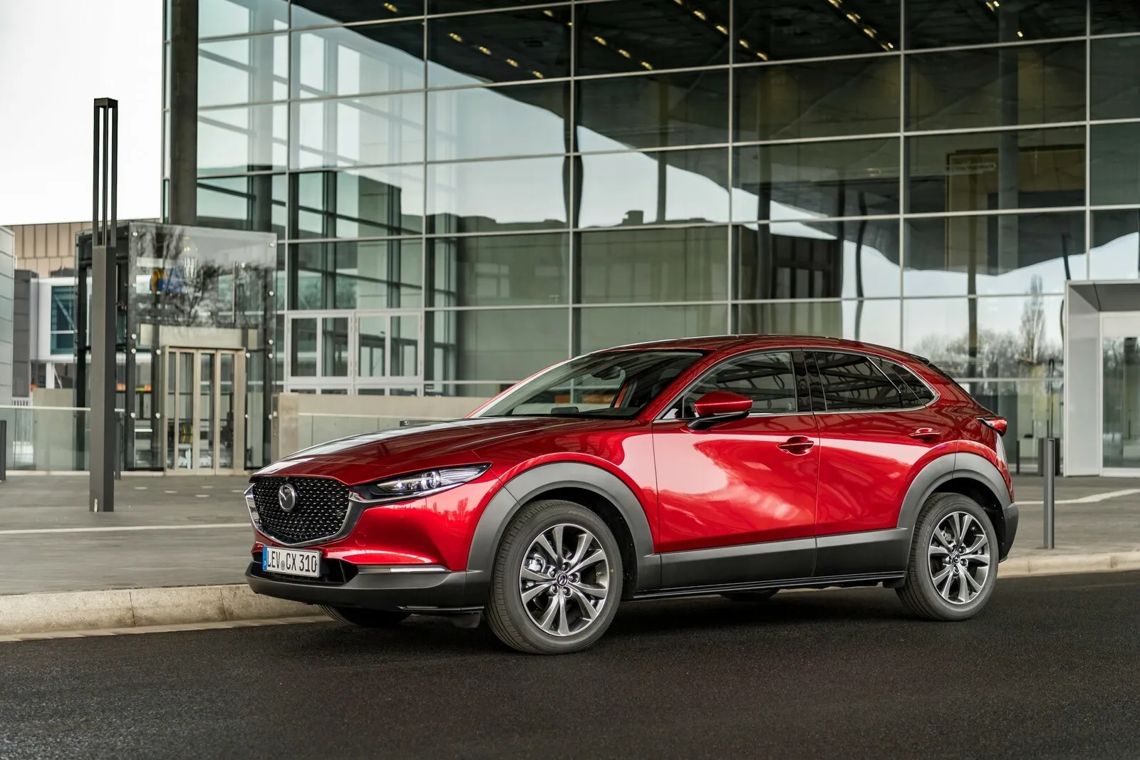 Platz 11 mit 46,9 Prozent Händlereinkaufswert: der Mazda CX-30 2.0 Skyactiv-X AWD Selection.