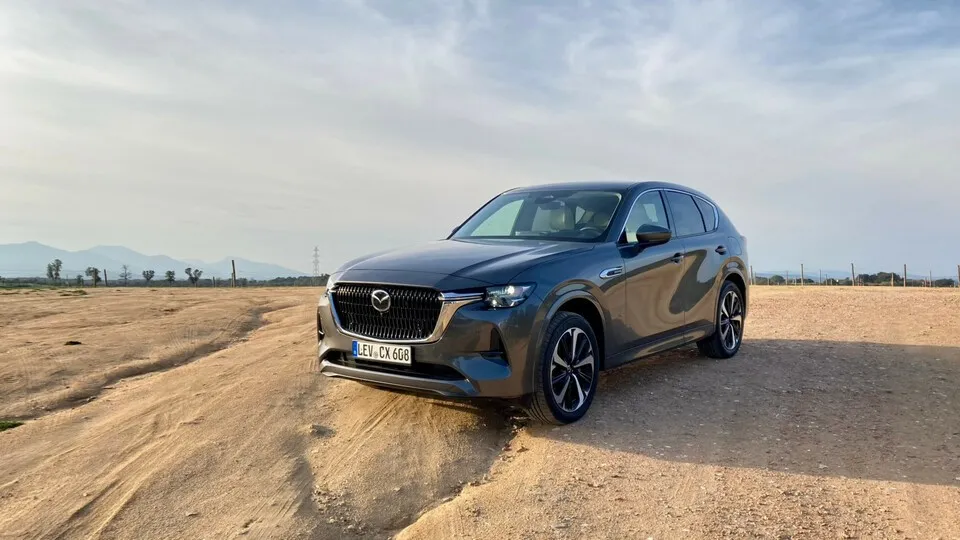 Wer ein SUV mit Dieselmotor sucht und möglichst wenig für die Wartung ausgeben möchte, sollte sich den Mazda CX-60 mit Heckantrieb einmal genauer ansehen.
