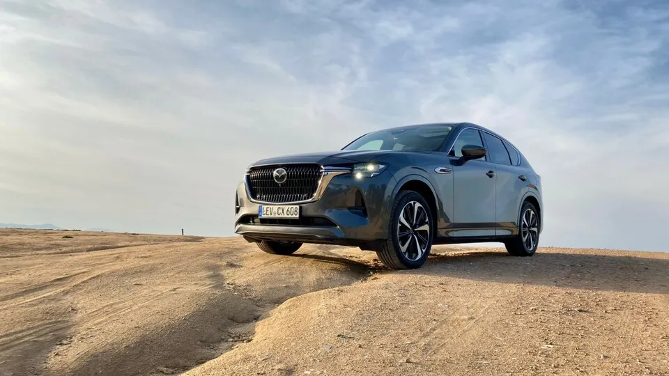 Spitzen-Mazda jetzt auch als Selbstzünder. Wir finden: Der Diesel ist im Mittelklasse-SUV CX-60 erste Wahl.