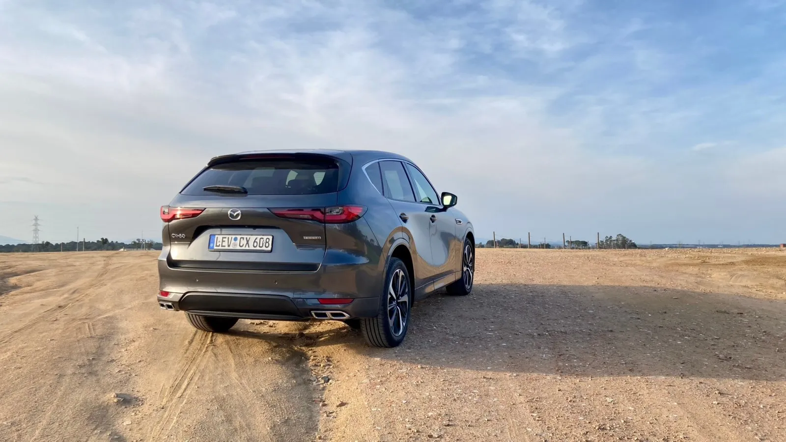Das knackige Heck trägt der Diesel-CX-60 ebenfalls.
