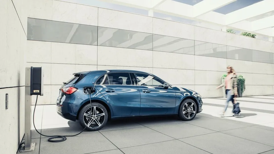 Mercedes: A- und B-Klasse mit Hybrid-Antrieb