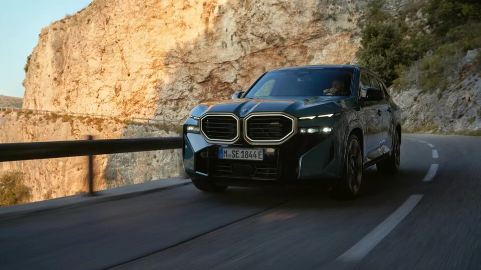 Wegen Bremsproblemen ruft der BMW-Konzern weltweit ca. 1,5 Millionen Autos zurück.