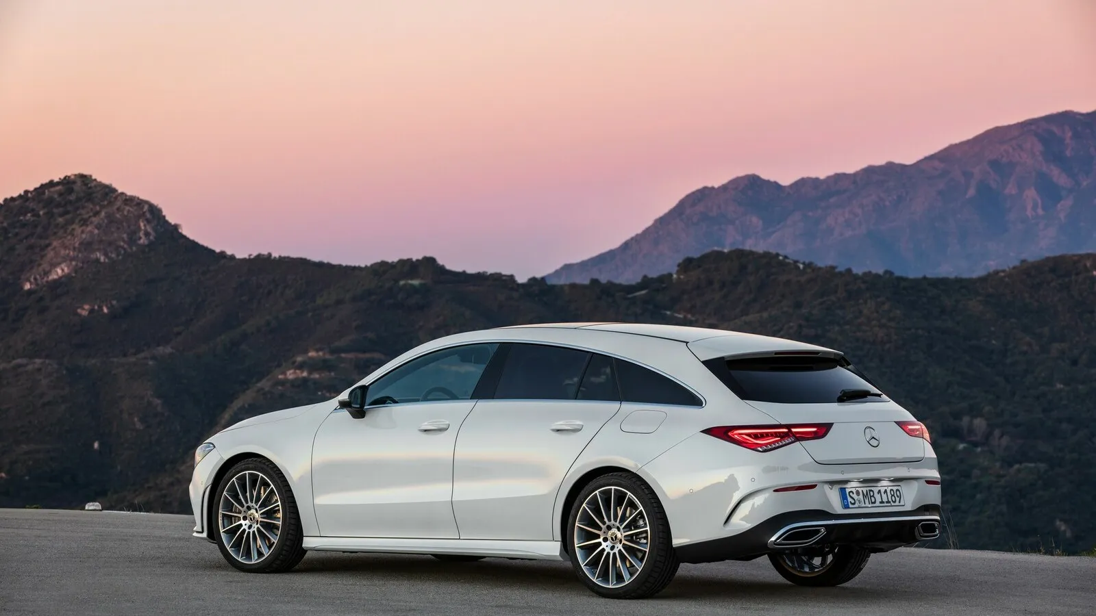 Platz 4 mit 45,5 Prozent Händlereinkaufswert: der Mercedes-Benz CLA 180 Shooting Brake.
