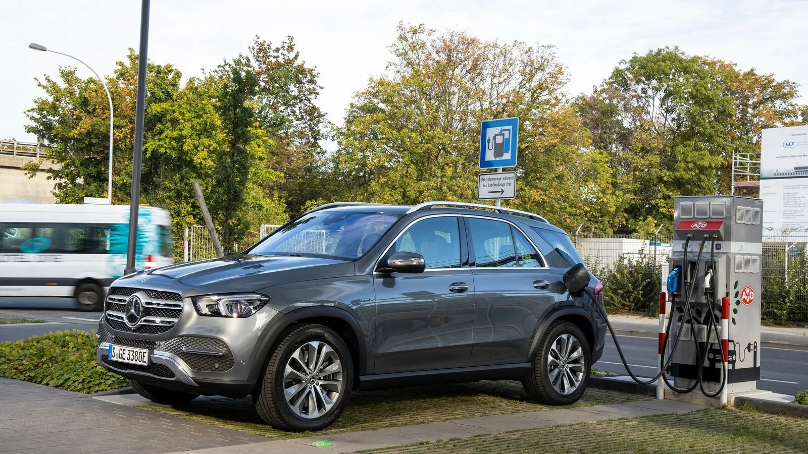 Mercedes-Benz GLE: Als konventionelles SUV sichert sich der 350de 4Matic 9G-Tronic den zweiten Platz in unserem Ranking, der Benziner 350e 4Matic 9G-Tronic den dritten Rang.