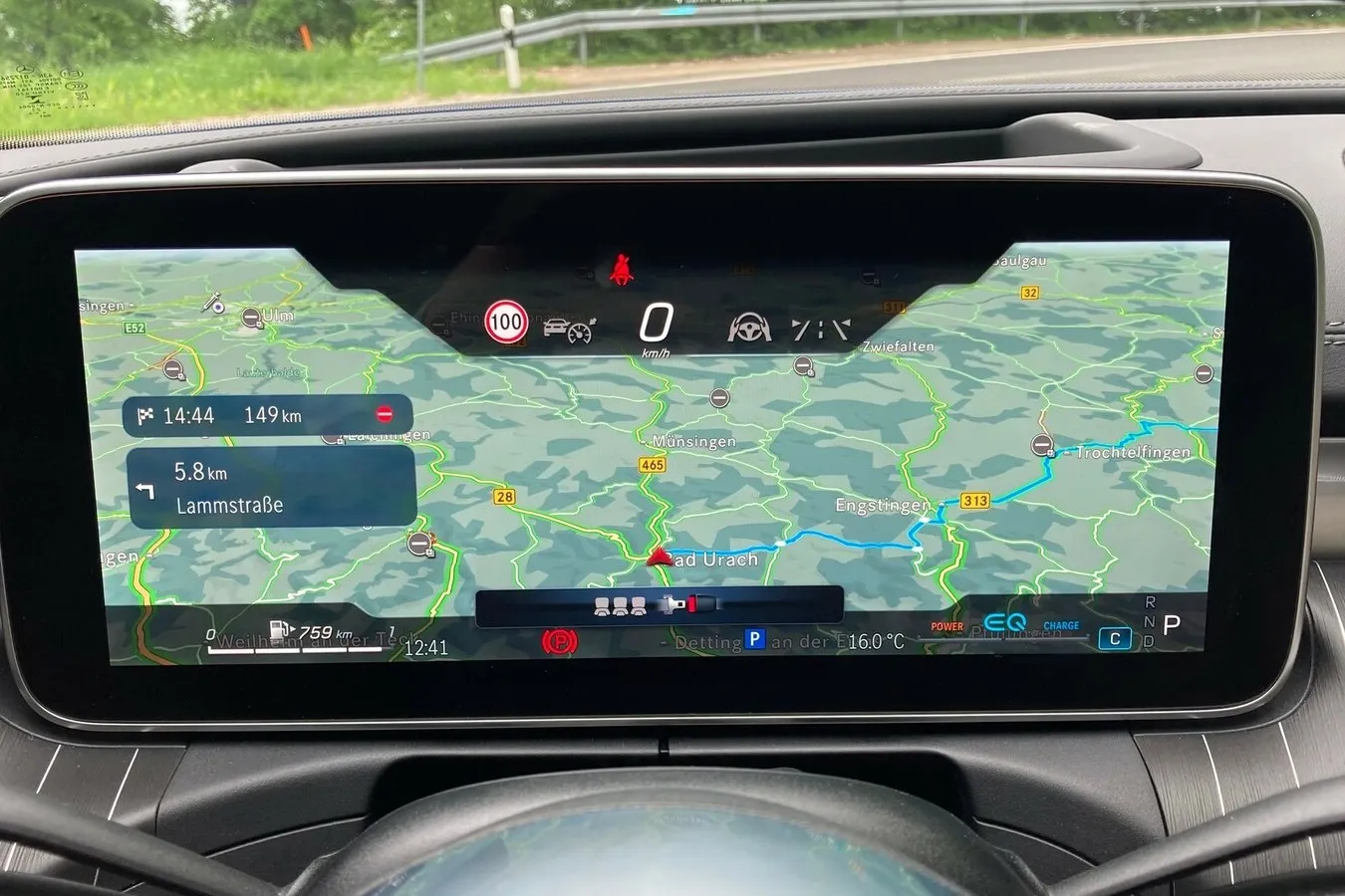 ... bis zur großflächigen Navi-Darstellung gibt es viele Möglichkeiten,