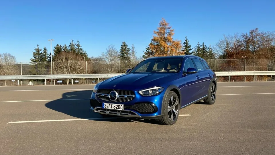 Mercedes bietet das C-Klasse T-Modell jetzt auch in der Rustikal-Variante Allterrain an.