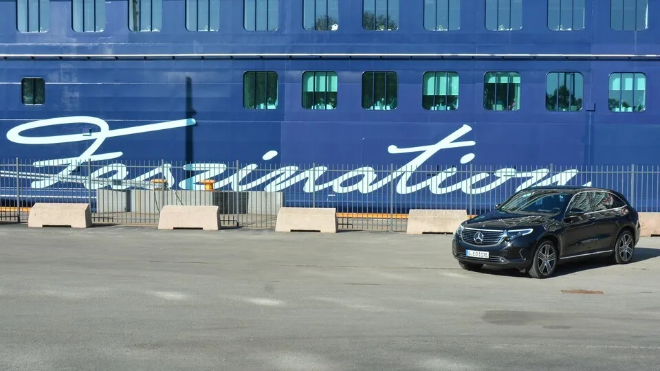 Mercedes EQC: Entschleunigt in O-slow