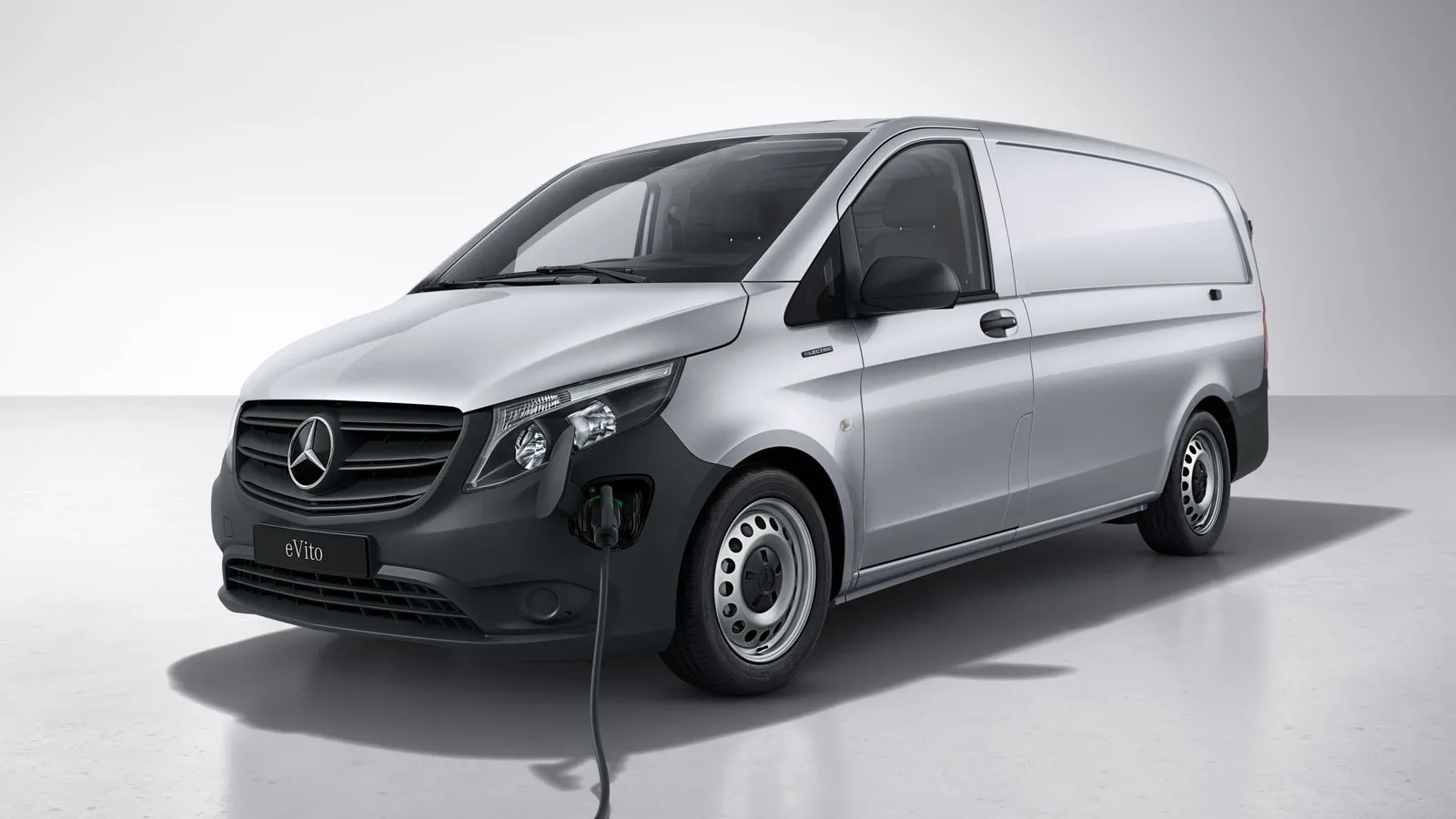 Mercedes e-Vito 112 lang 60 kWh: Relativ teuer in Sachen Wartung ist der mittelgroße Elektro-Transporter aus Stuttgart. Insgesamt werden knapp 1.970 Euro fällig.
