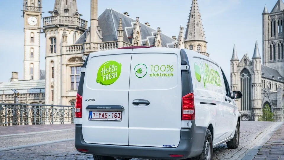 Kochboxanbieter HelloFresh übernimmt sieben Mercedes-Benz eVito mit Kühlausbau 

Food box delivery service HelloFresh receives seven refrigerated Mercedes-Benz eVito