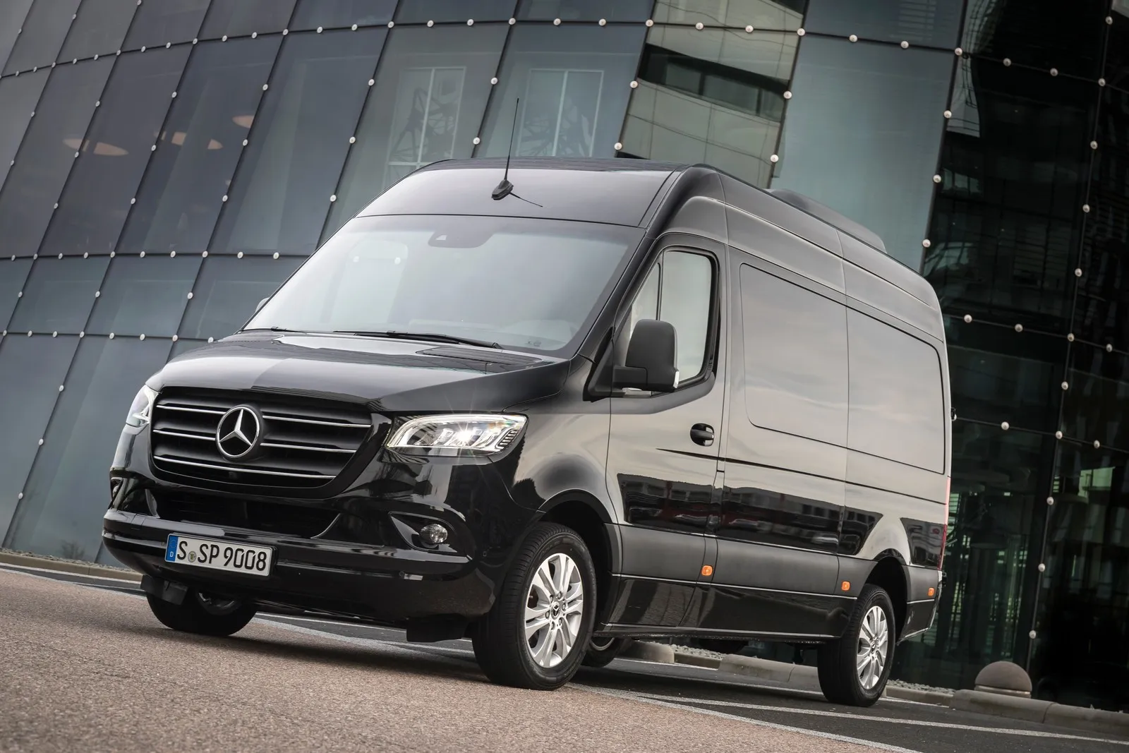 Marktstart des neuen Mercedes-Benz Sprinter in Deutschland 

