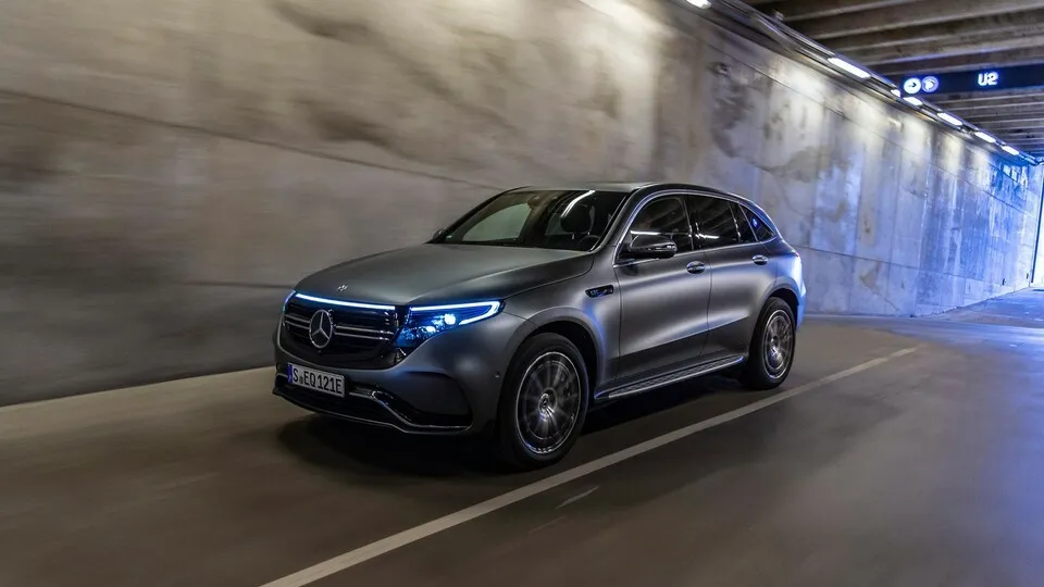 Mercedes bringt neue Antriebe auf den Weg