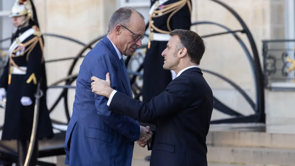 Das Verbrenner-Aus ab 2035 könnte weiter aufgeweicht werden. Deutschland und Frankreich haben sich auf eine gemeinsame Position verständigt.
