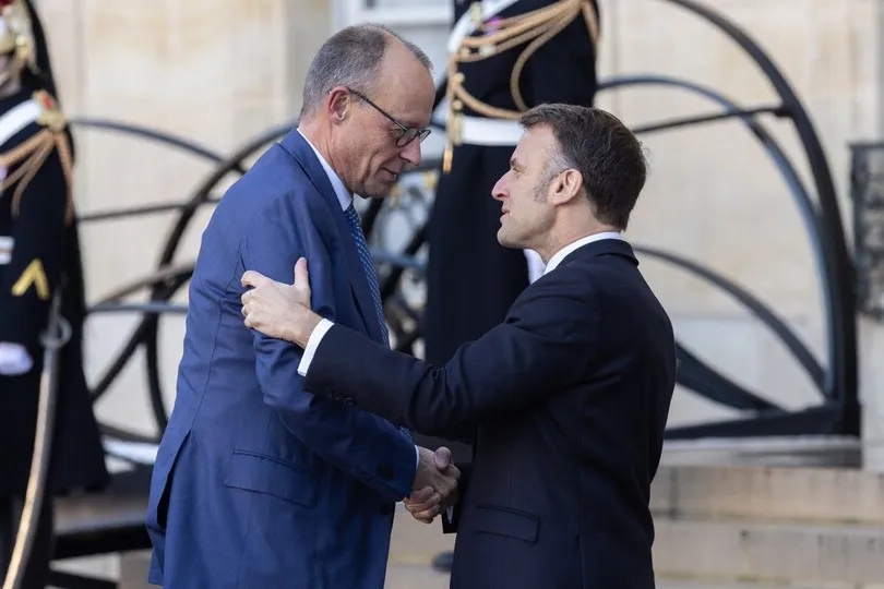 Das Verbrenner-Aus ab 2035 könnte weiter aufgeweicht werden. Deutschland und Frankreich haben sich auf eine gemeinsame Position verständigt.