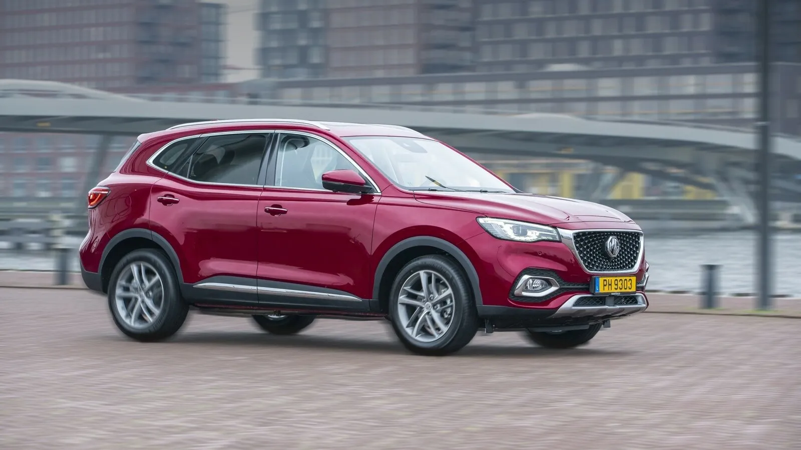 Das zweite Modell im aktuellen Portfolio ist der EHS, ein SUV mit Plug-in-Hybrid.