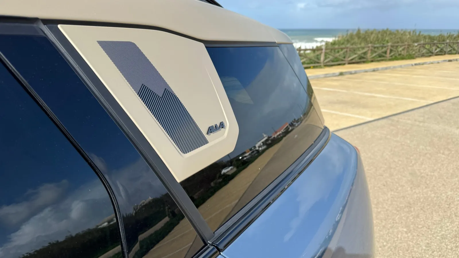 Markante C-Säule am neuen Mini Countryman.