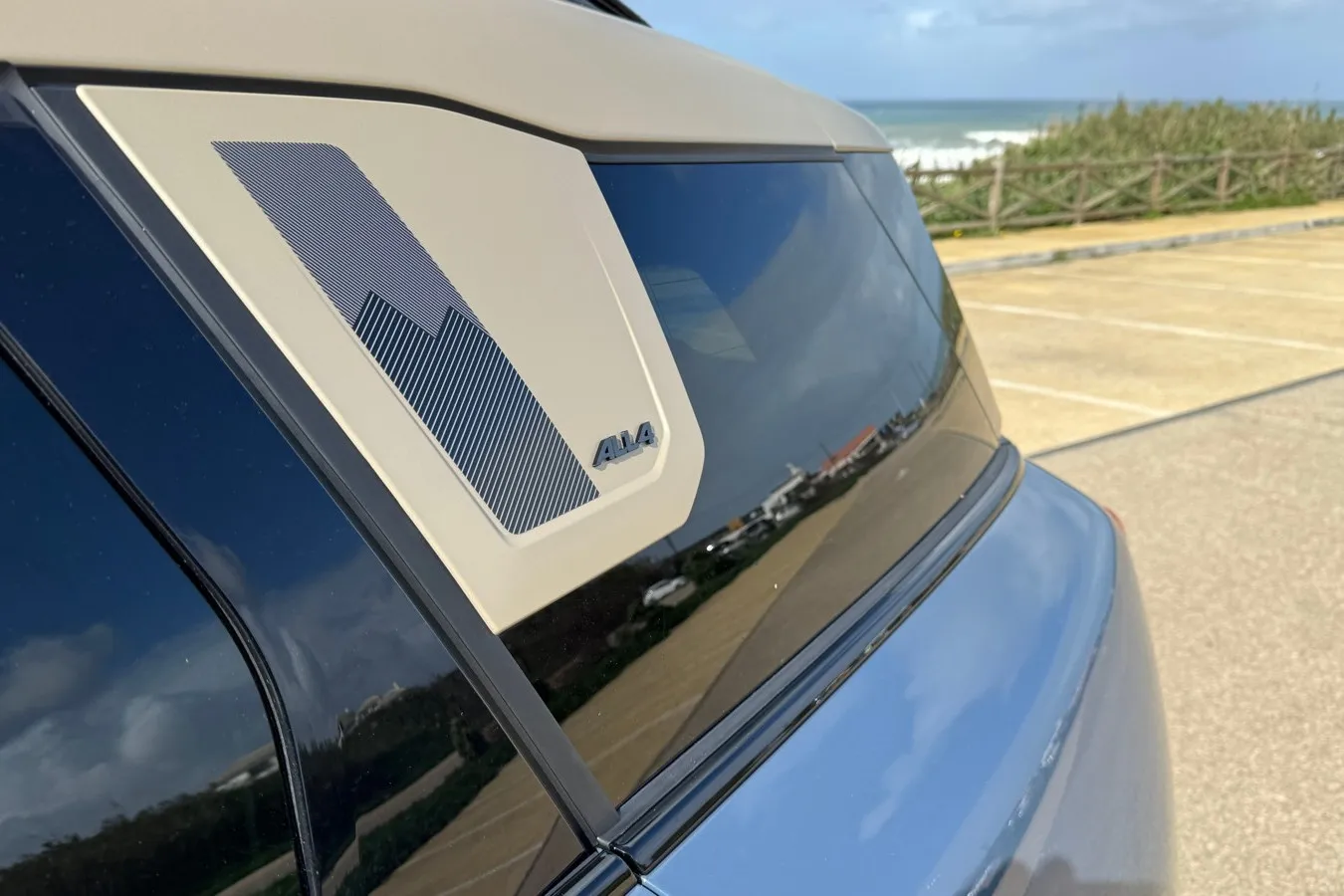 Markante C-Säule am neuen Mini Countryman.