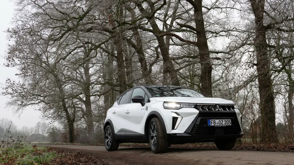 Sportlich und kompakt ist der Bruder des Renault Captur: Das Facelift des Mitsubishi ASX aus dem Jahr 2024.