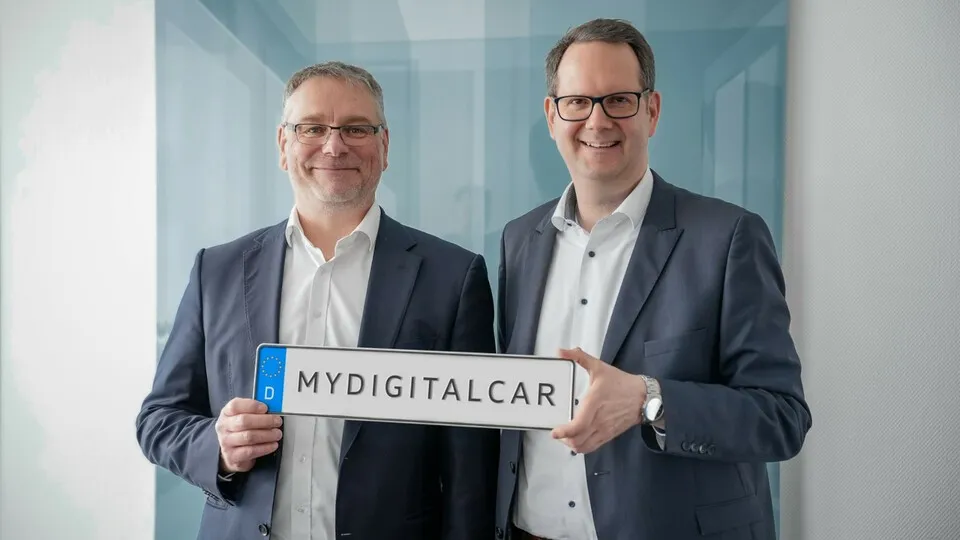 Die beiden MyDigitalCar-Geschäftsführer Markus Linde (l., Sopra Steria SE) und Klaas Köneke (VWFS)