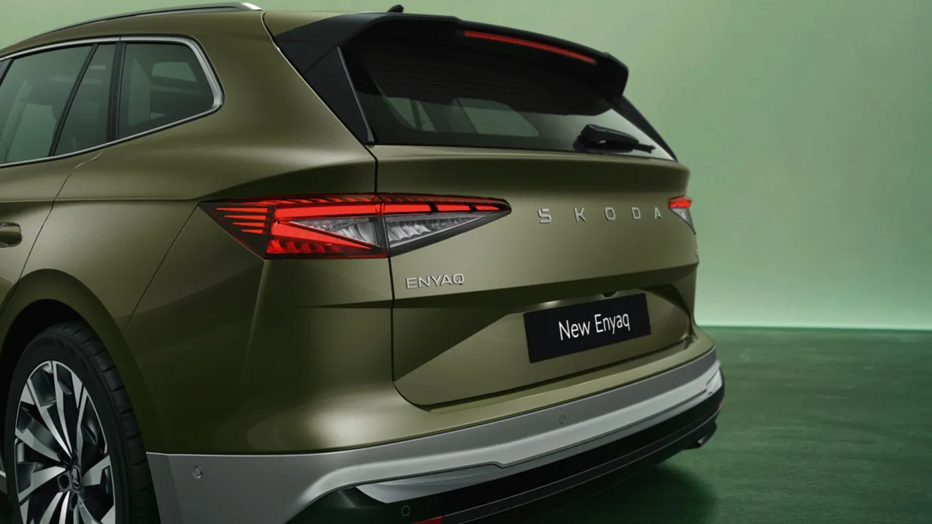 Auch hier gibt es den neuen Skoda-Schriftzug.