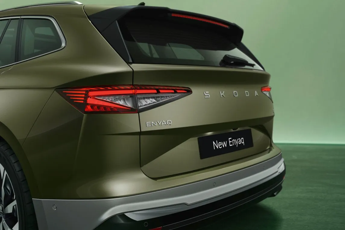 Auch hier gibt es den neuen Skoda-Schriftzug.